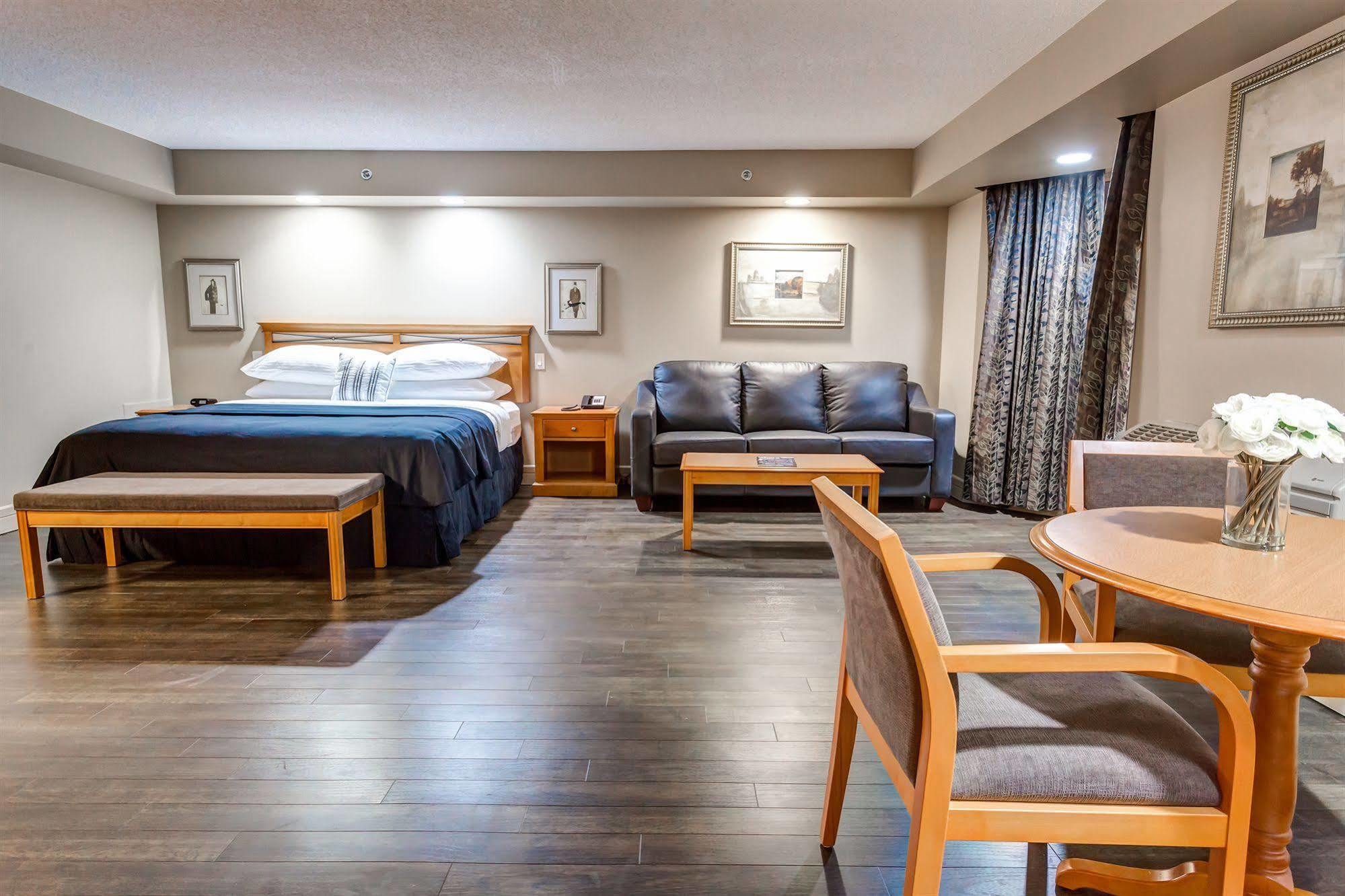 Hotel Royal West Edmonton, Trademark Collection By Wyndham 3*