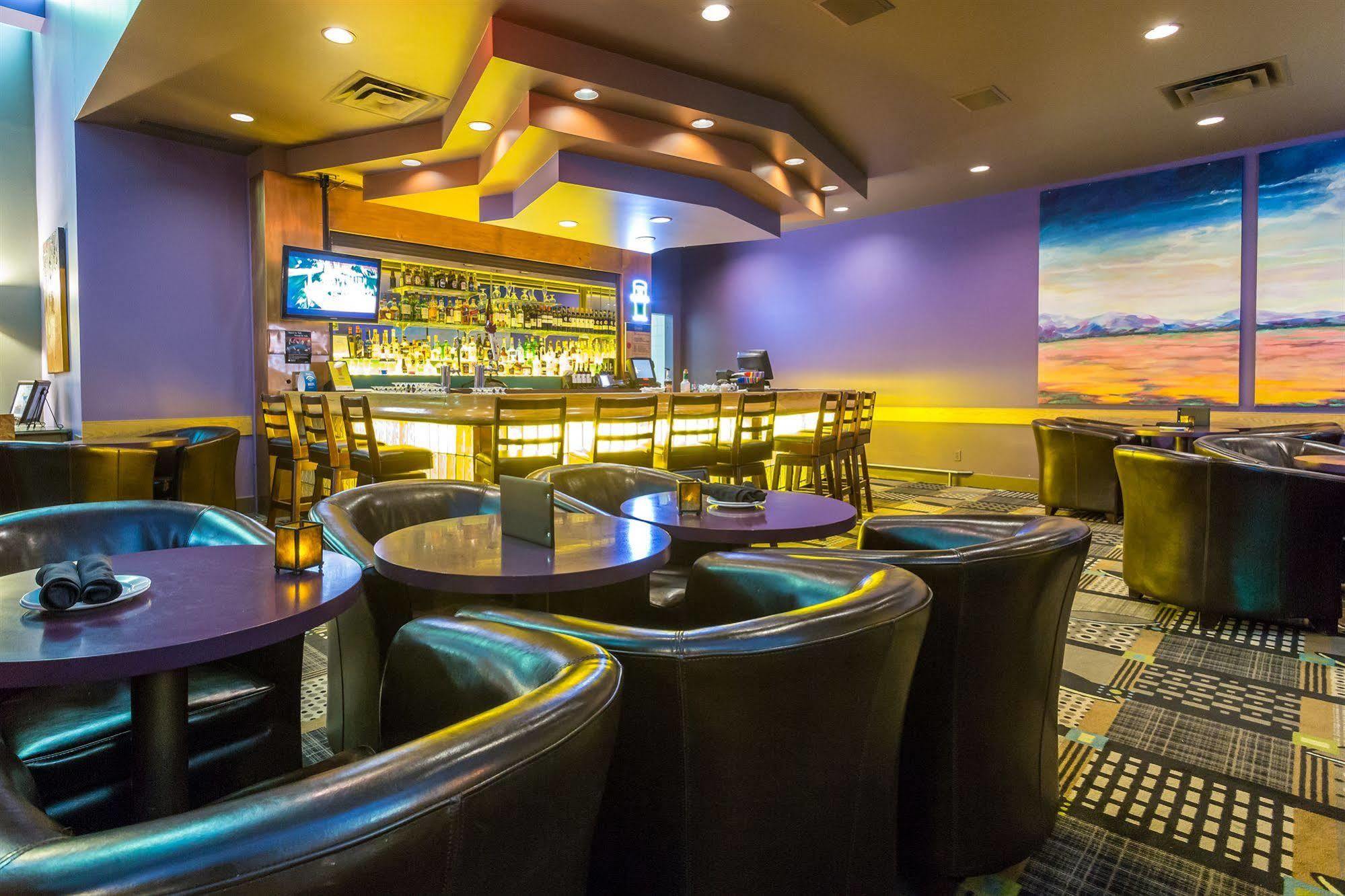 Royal West Edmonton, Trademark Collection By Wyndham 3*