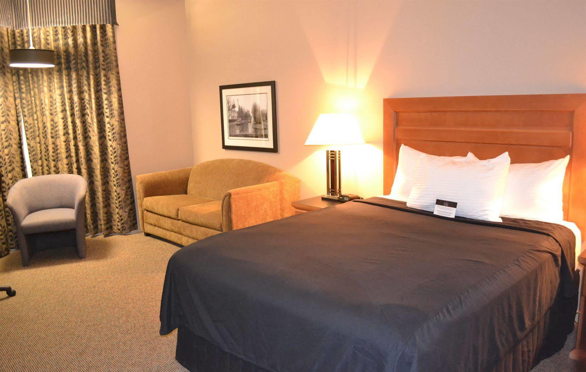 Royal West Edmonton, Trademark Collection By Wyndham Hotel Edmonton