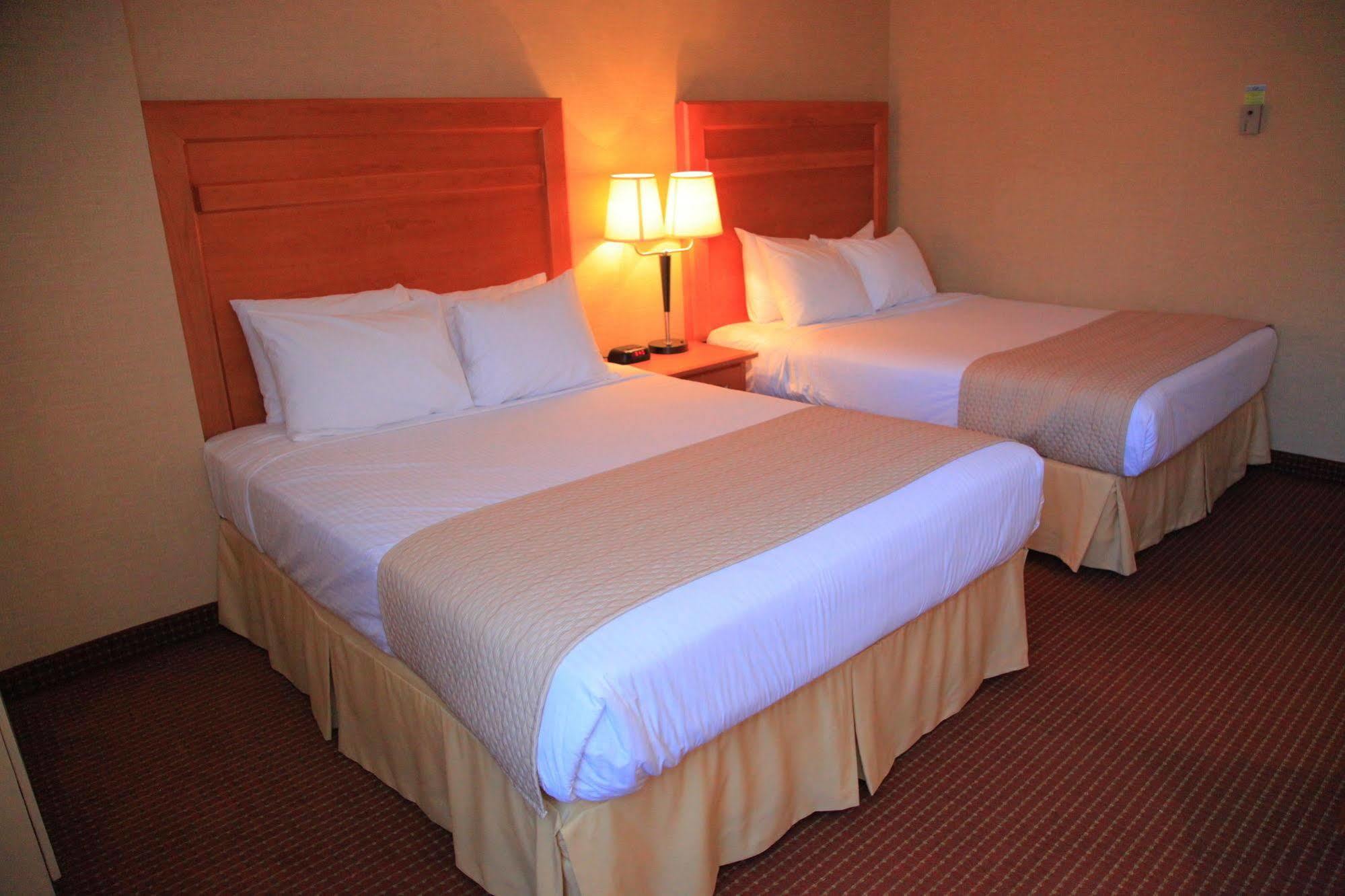 Days By Wyndham Downtown Hotel 3*