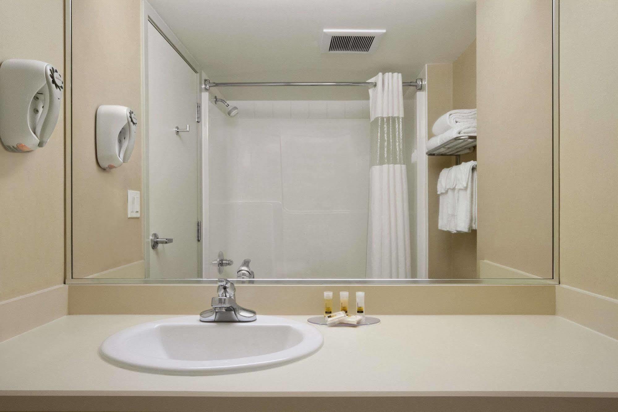 Days By Wyndham South 3* Edmonton