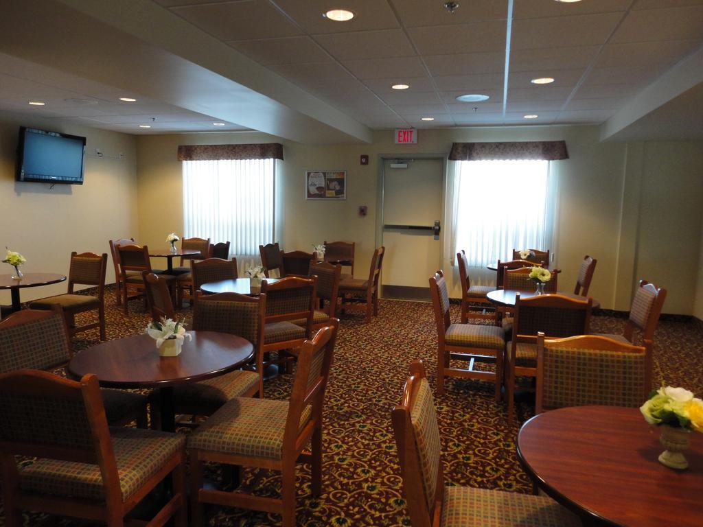 Days By Wyndham South Hotel Edmonton