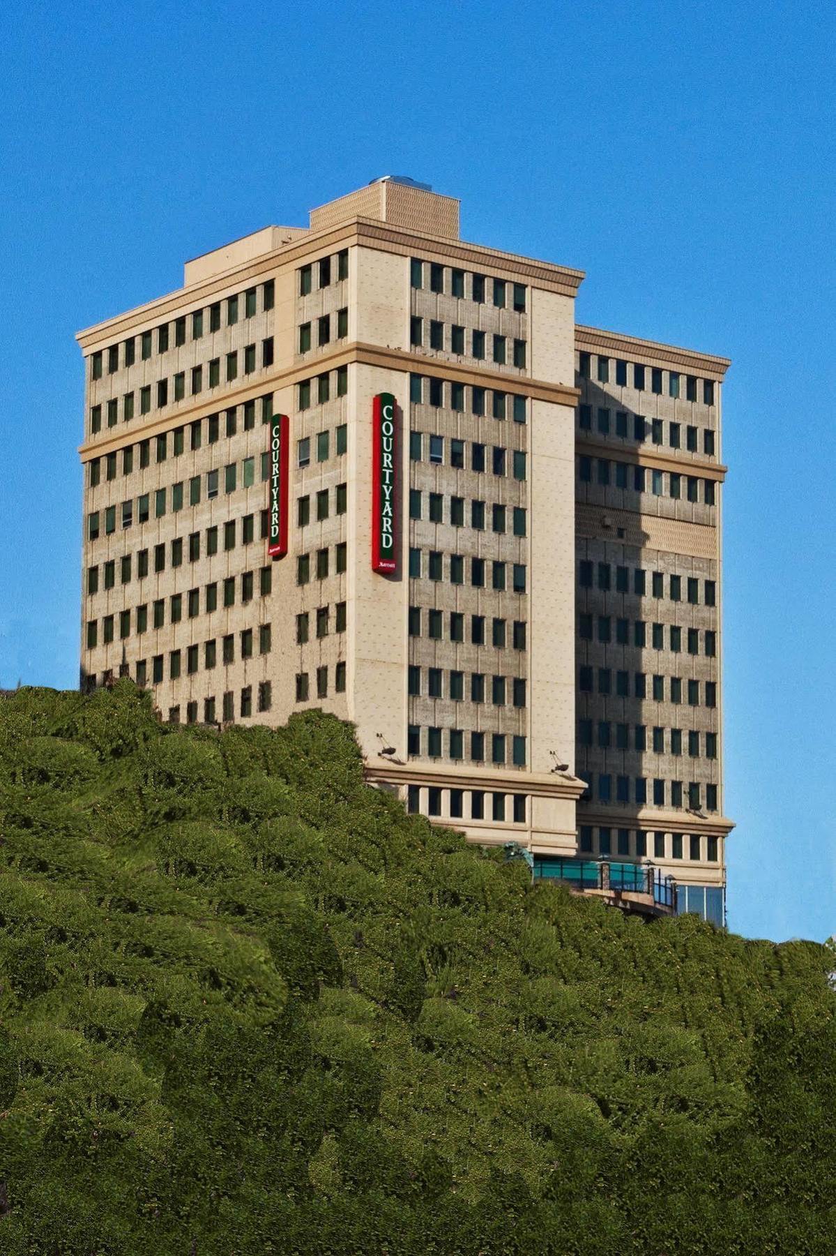 Courtyard By Marriott Downtown Edmonton