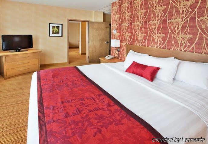 Courtyard By Marriott Downtown 3* Edmonton