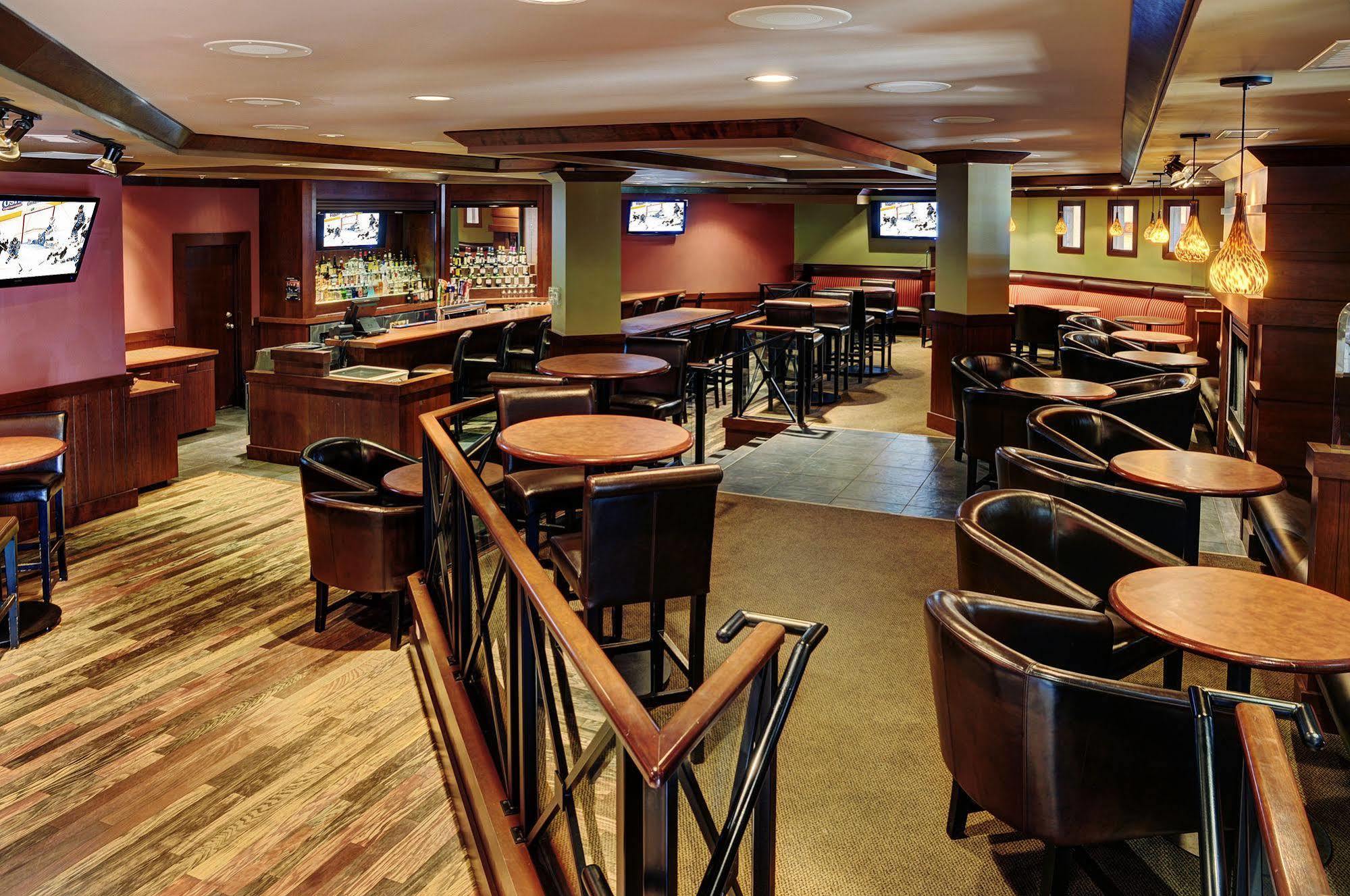 Chateau Nova Kingsway Hotel Edmonton