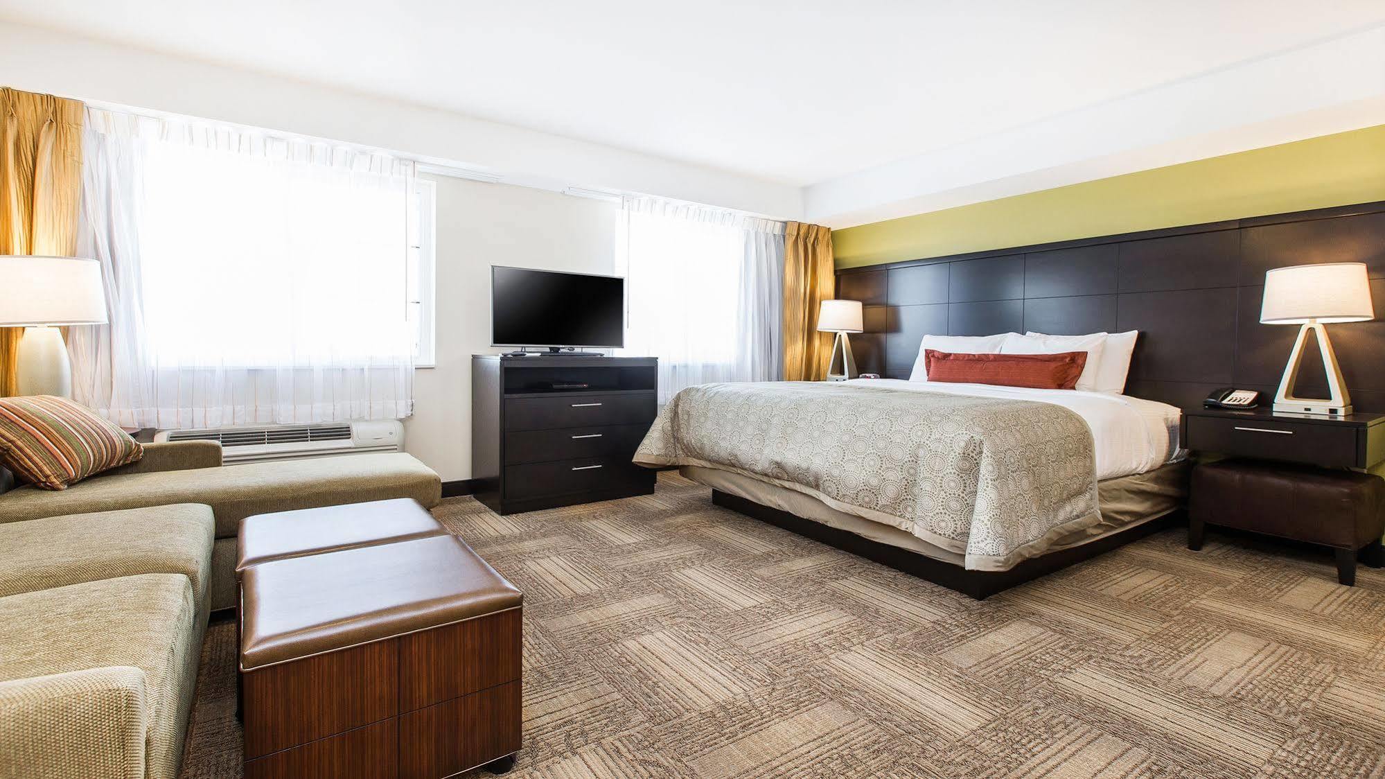 Hotel Staybridge West By Ihg 3*