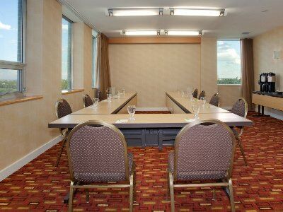 Courtyard By Marriott Downtown Hotel Edmonton
