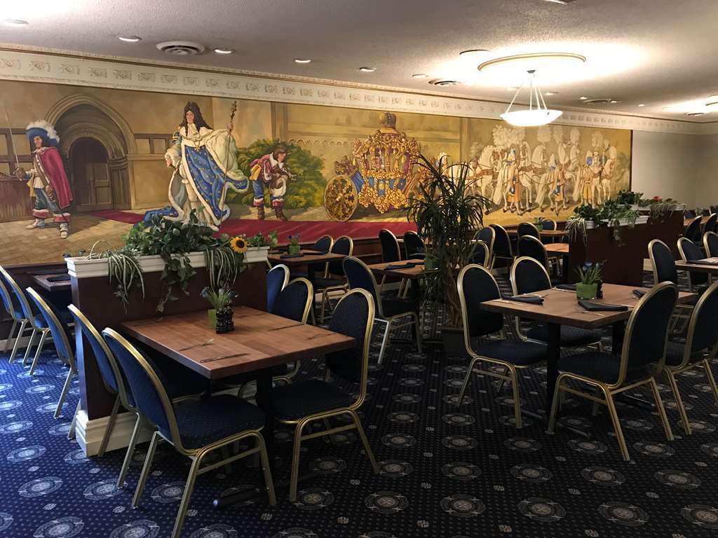 Chateau Louis & Conference Centre