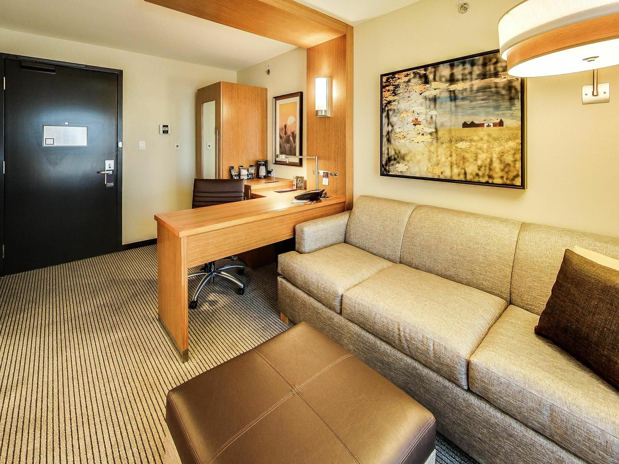 Hyatt Place West Hotel