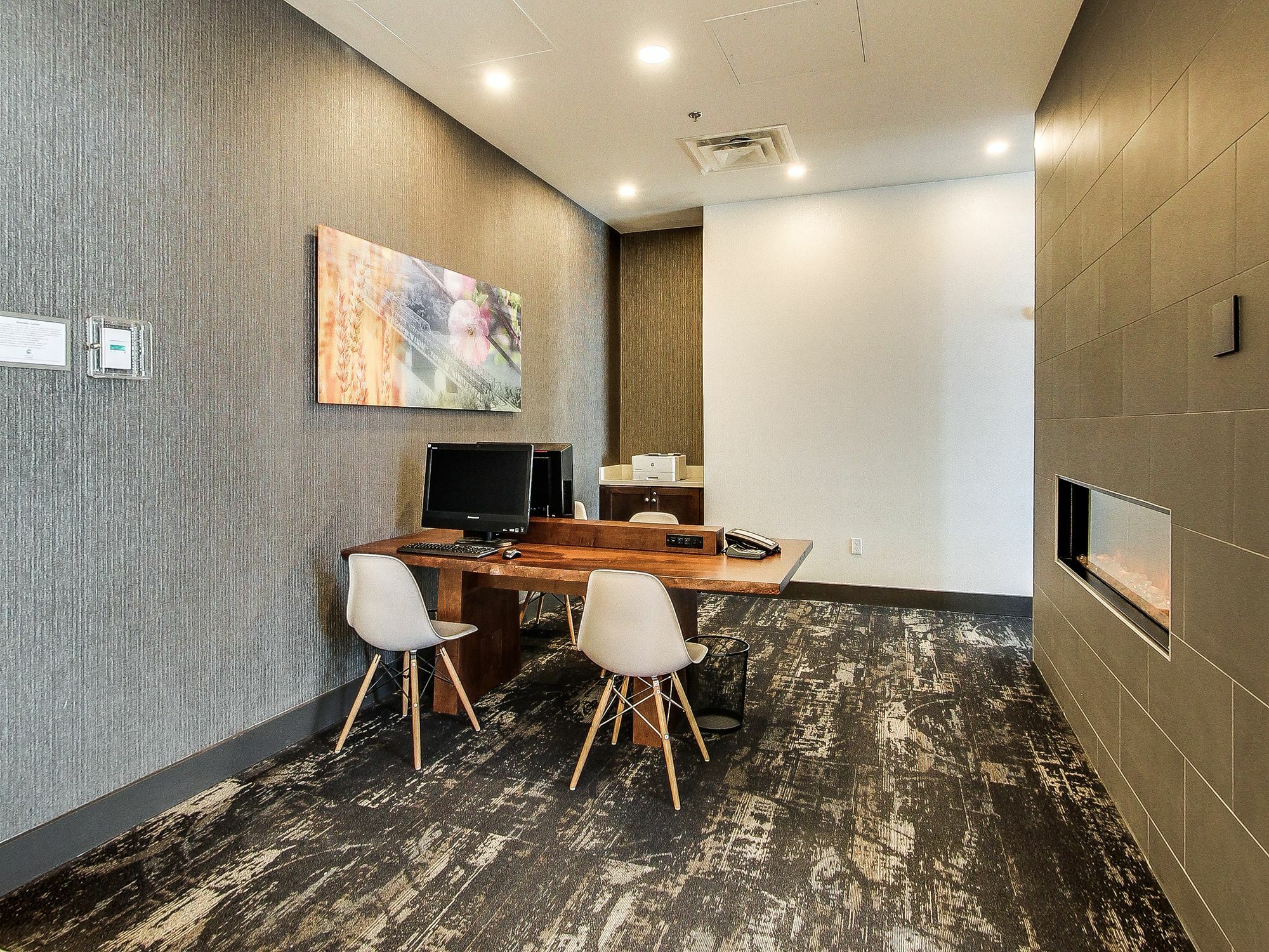 Hyatt Place West 3*
