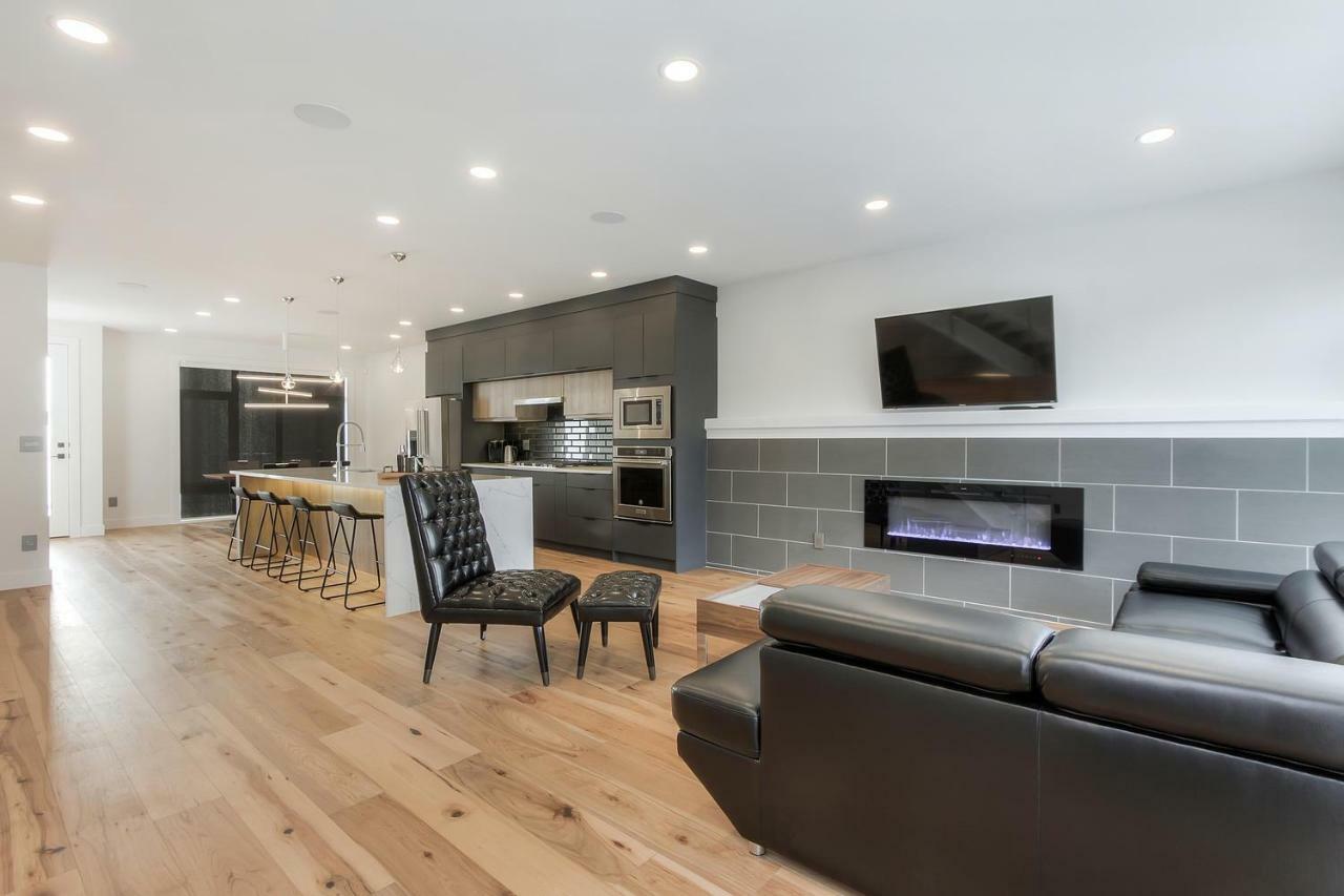 New Luxury Townhome Holiday home *