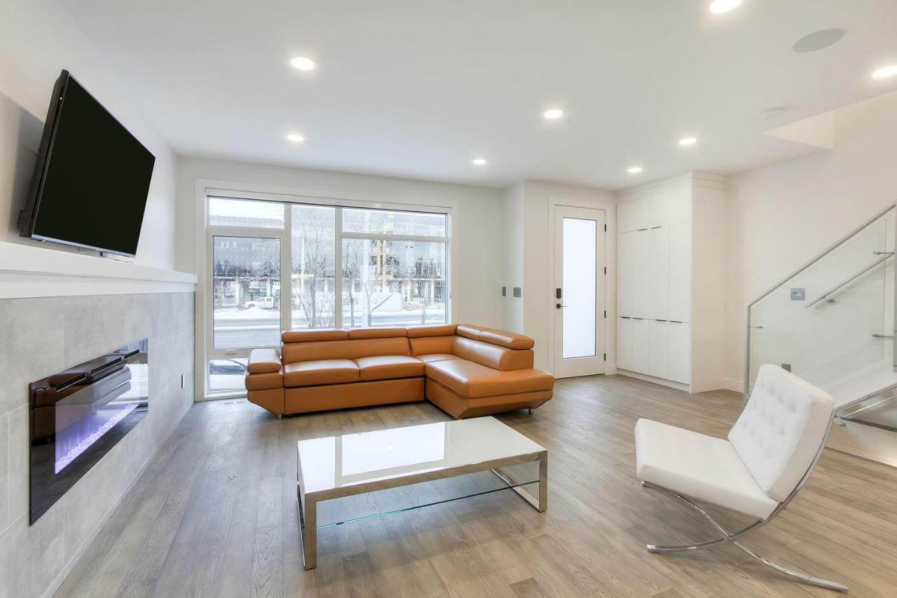 New Luxury Townhome