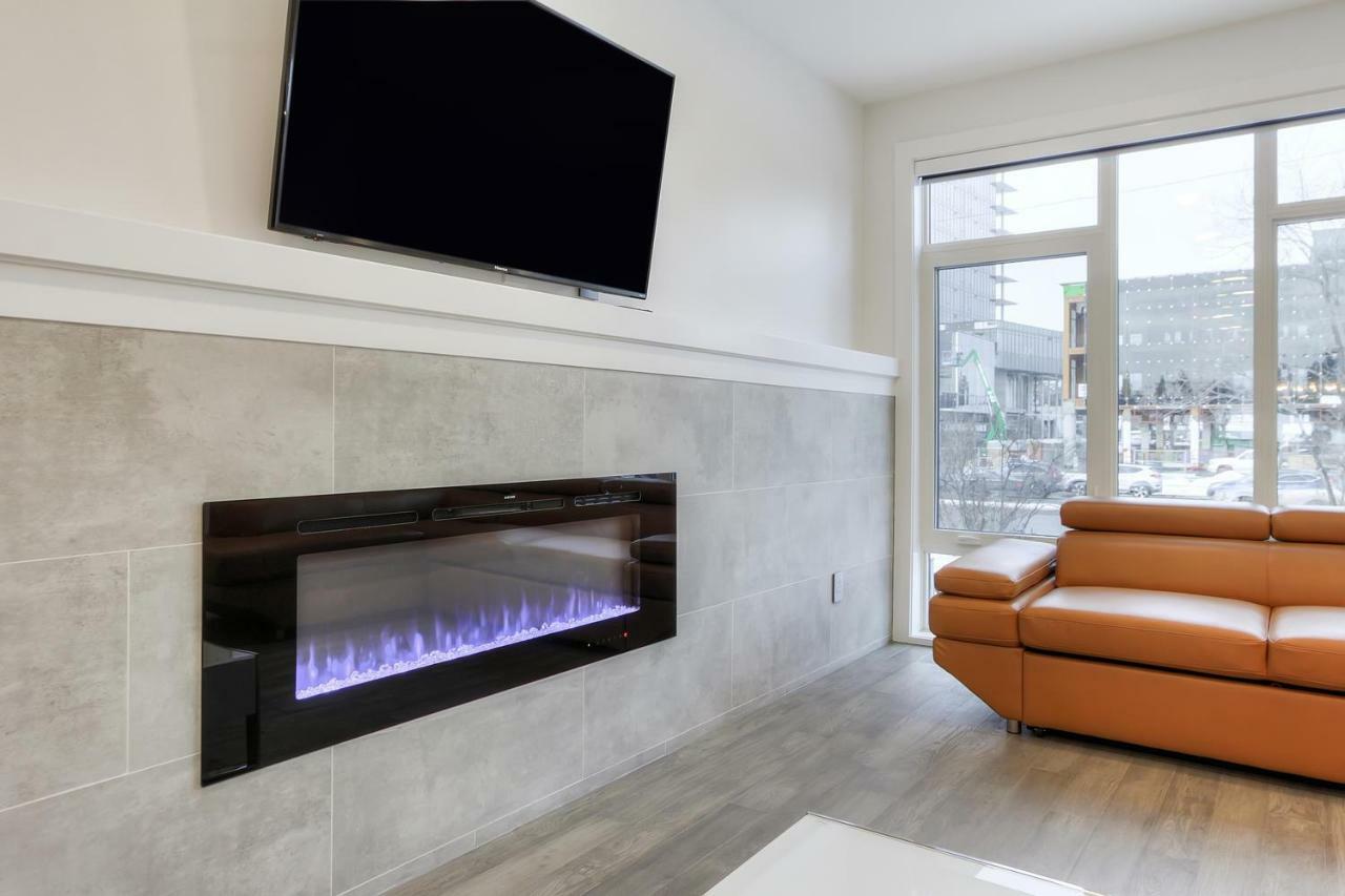 New Luxury Townhome Holiday home