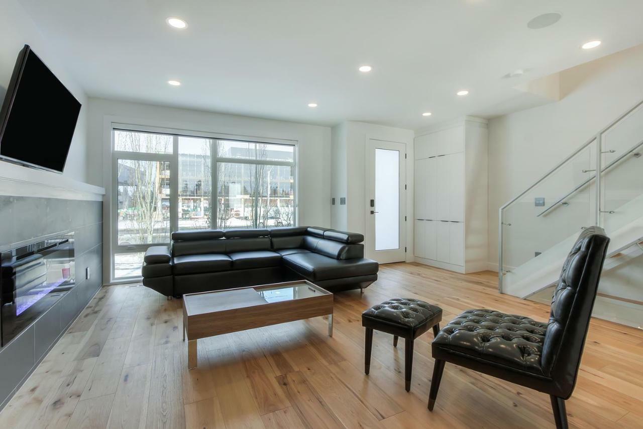 New Luxury Townhome * Edmonton