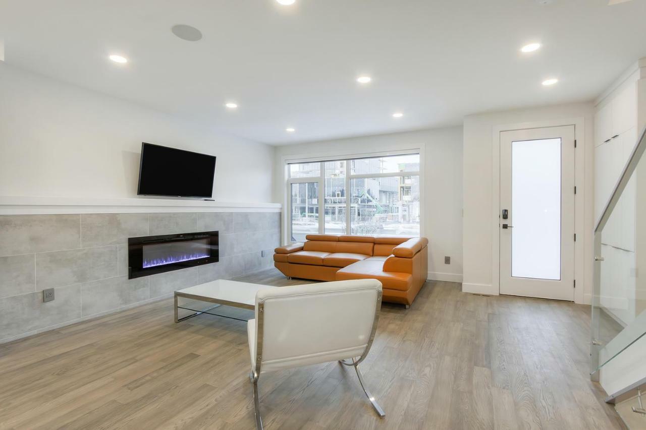 New Luxury Townhome *