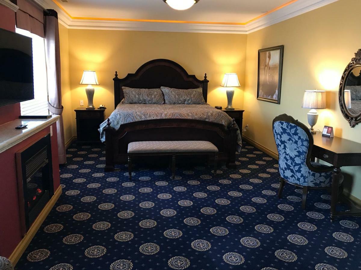 Chateau Louis & Conference Centre Hotel Edmonton