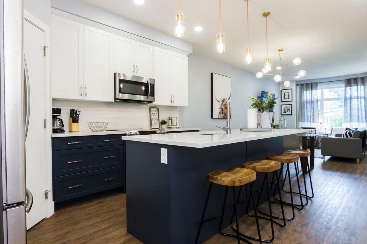 Contemporary Haven: Extended With Modern Comforts Holiday home