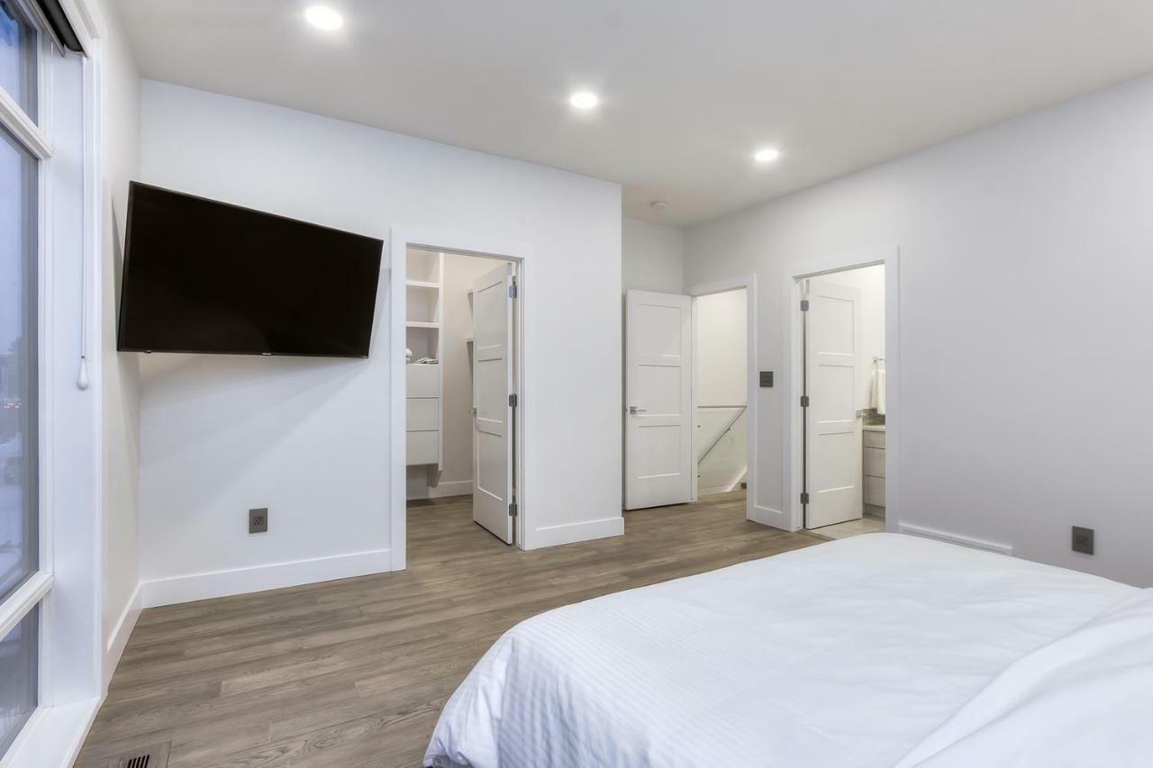New Luxury Townhome