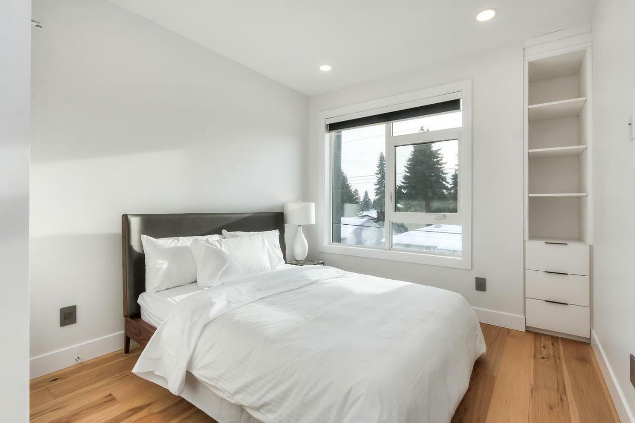Holiday home New Luxury Townhome Edmonton