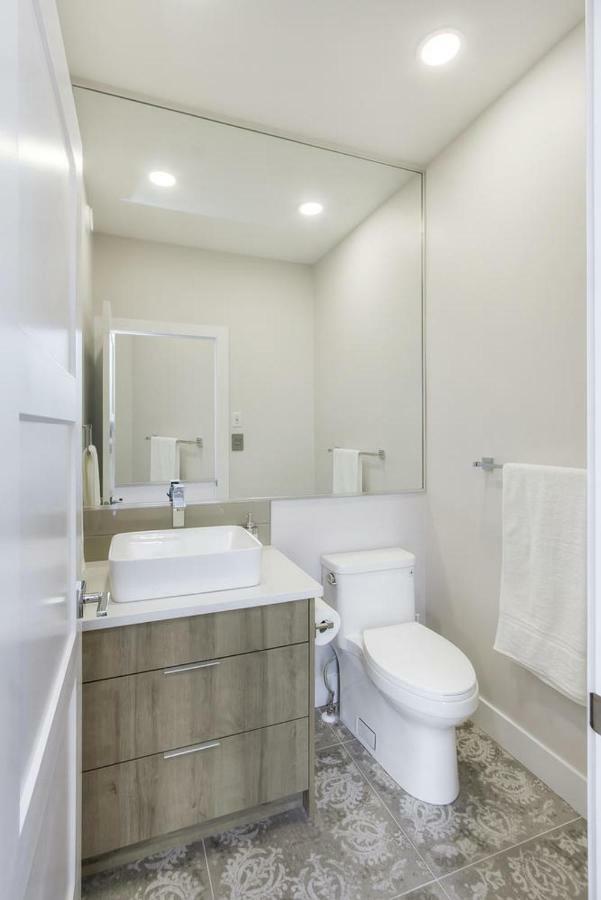 Holiday home New Luxury Townhome Edmonton