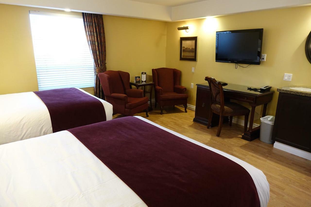 Hotel Chateau Louis & Conference Centre Edmonton