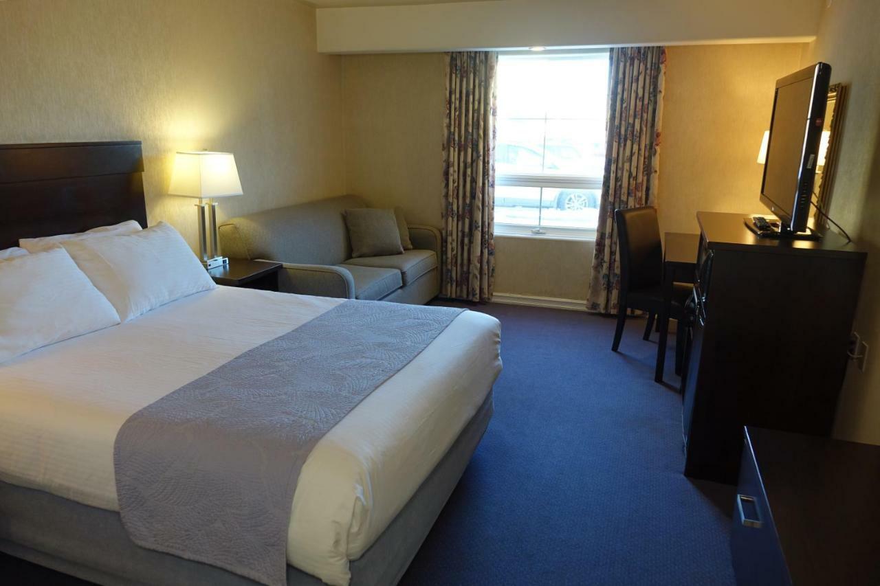 Chateau Louis & Conference Centre Hotel Edmonton