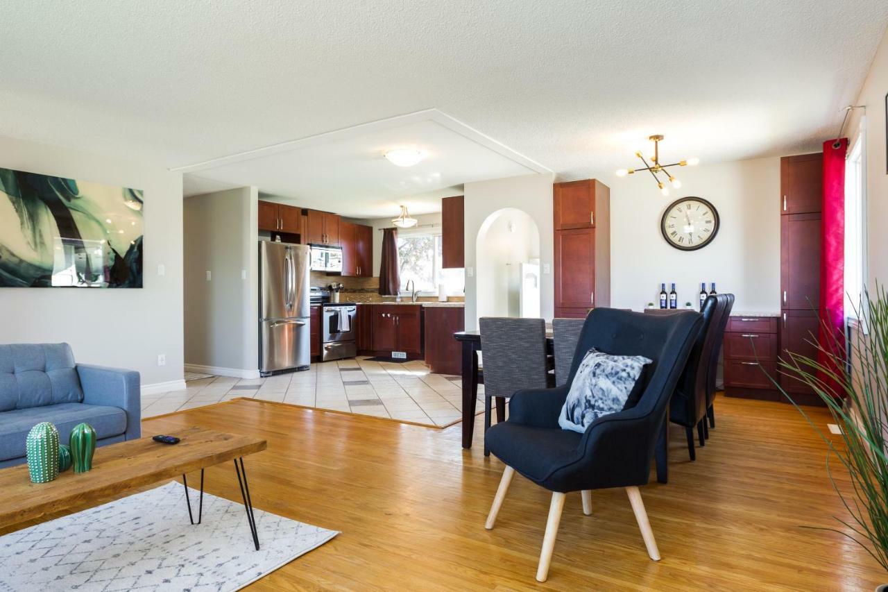 Spacious 6bed 2bath Near Wem, W Free Parking & Wifi! * Edmonton