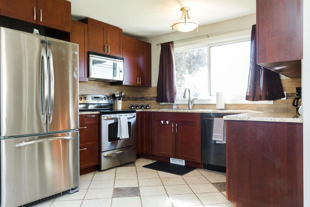 Holiday home Spacious 6bed 2bath Near Wem, W Free Parking & Wifi! *