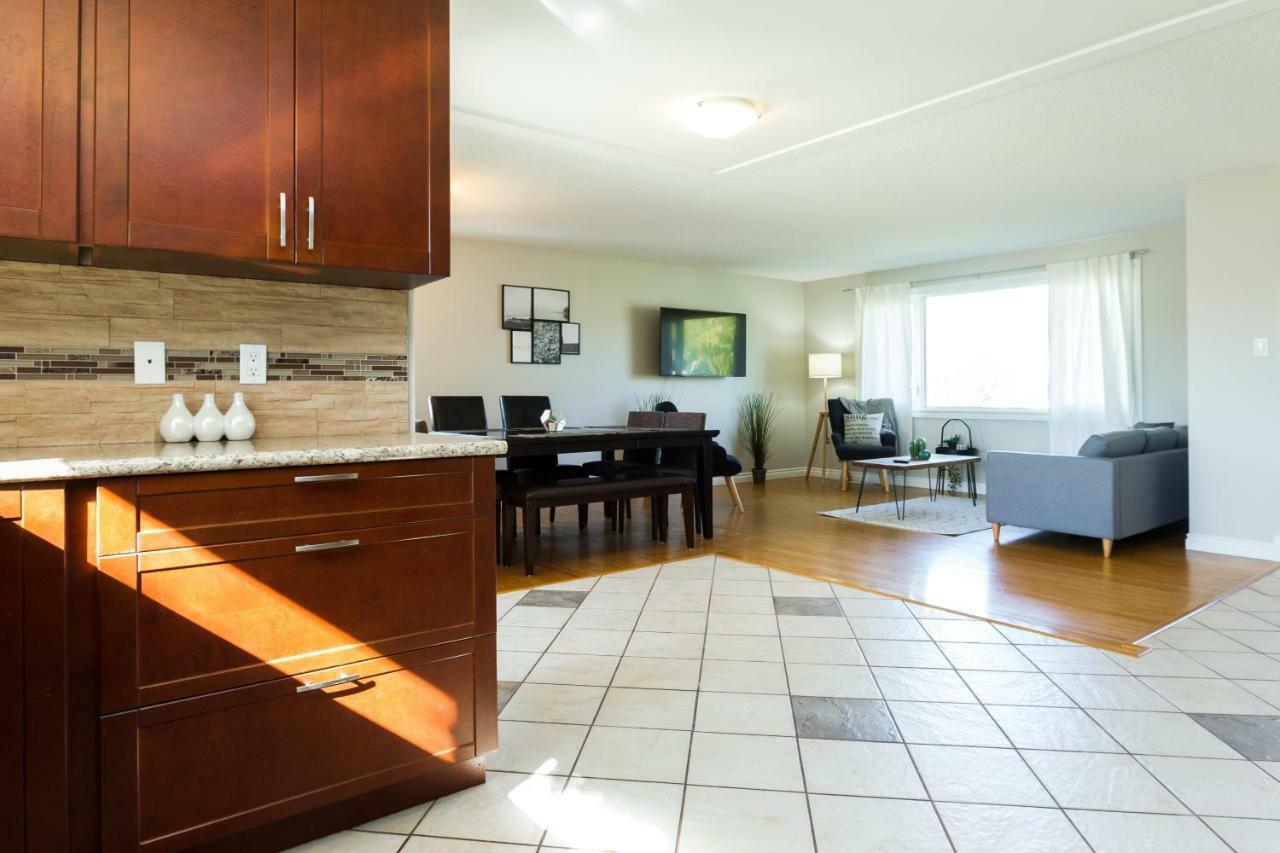 Spacious 6bed 2bath Near Wem, W Free Parking & Wifi! * Edmonton