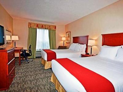 Express & Suites-edmonton South By Ihg Hotel 3*