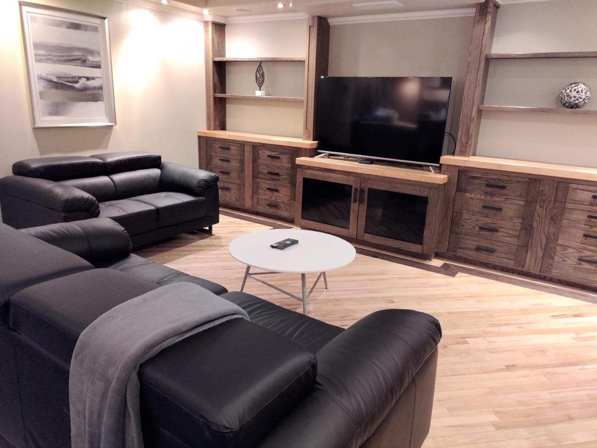 Apartment Luxury One Bed/bath W/ Parking On Whyte Ave