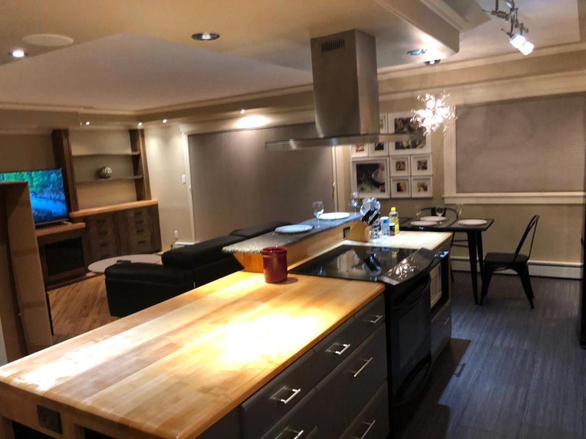 Apartment Luxury One Bed/bath W/ Parking On Whyte Ave