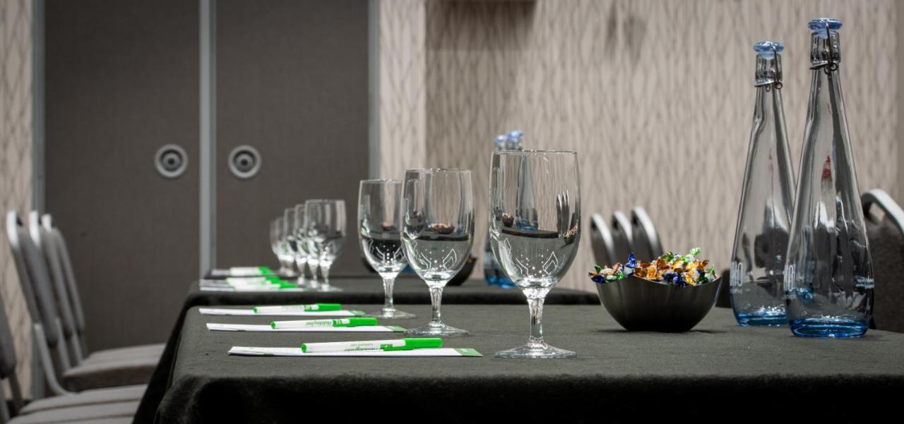 South - Evario Events By Ihg Hotel Edmonton