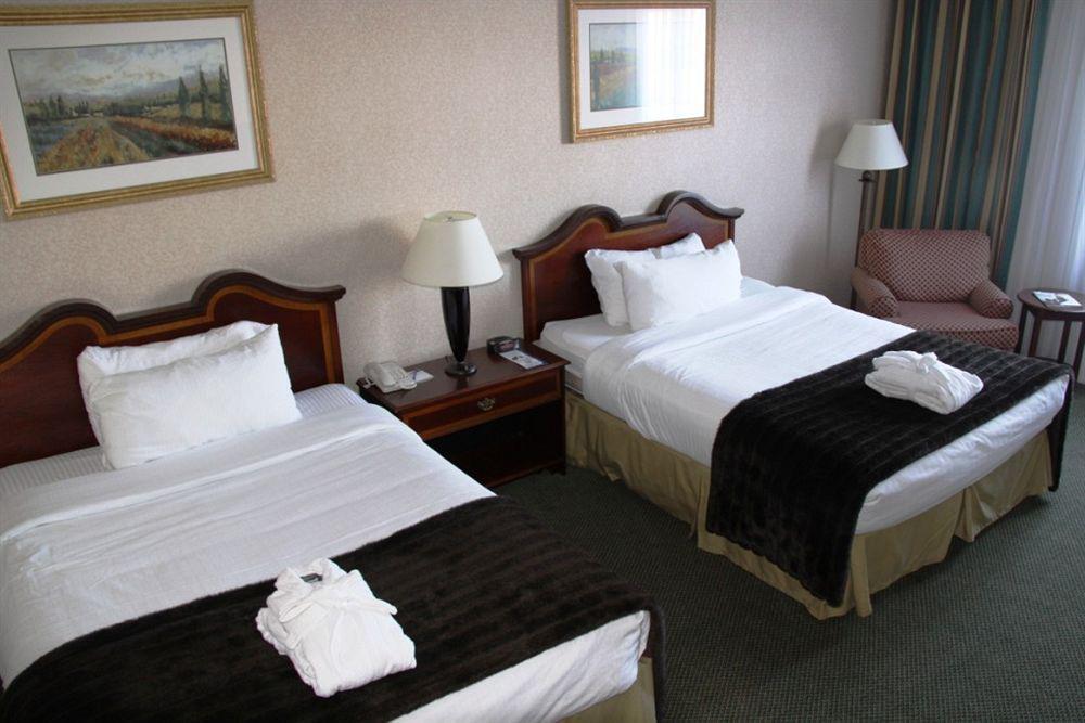 Hotel Sawridge And Conference Centre South Edmonton