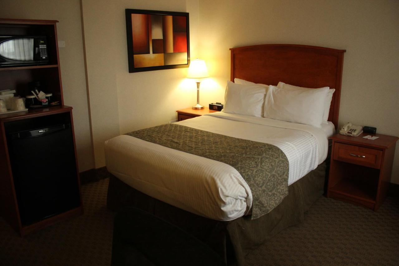 Hotel Ramada By Wyndham South 3*