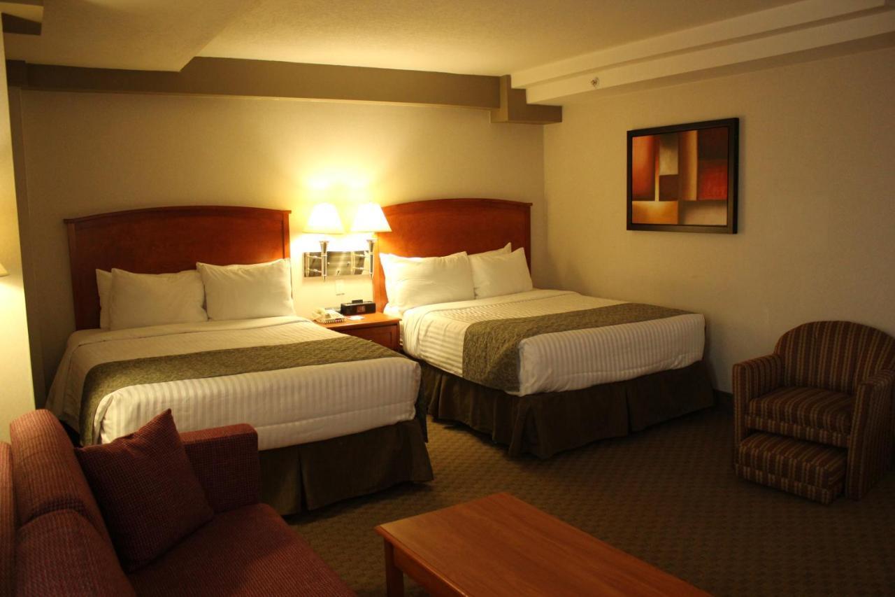 Hotel Ramada By Wyndham South 3*