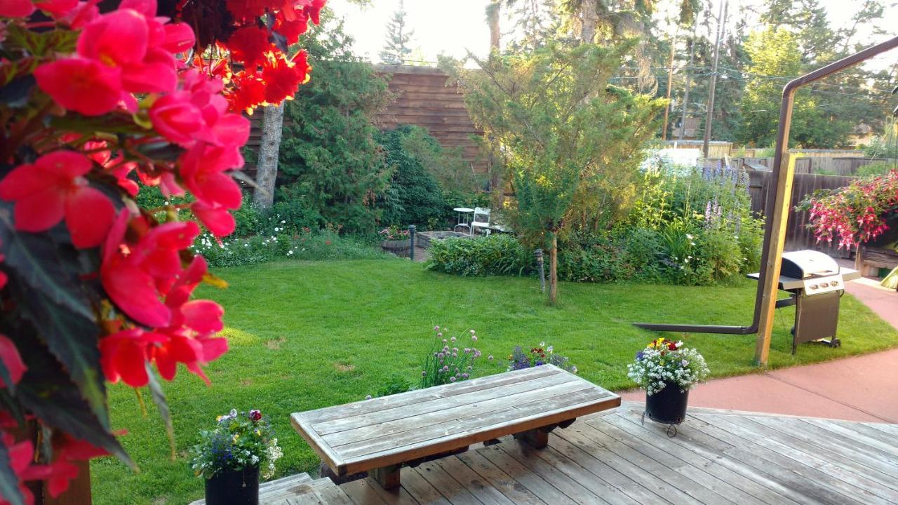 U Of A Homestay, Trails & Whyte Ave Homestay *