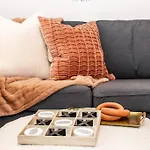 Cozy Nordic Utopia, Bsmt Suite Near Wem & Dt, King Bed, Wifi