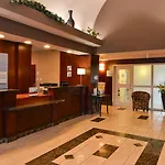 Holiday Inn Express Edmonton North By Ihg