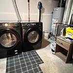 Downtown 5 Bedroom,Rogers,Commonwealth,Nait