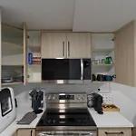 Modern Suite By Royal Alexandra Hospital L Free Parking Wifi Netflix