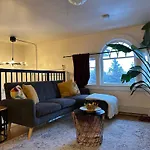 Historic Hideaway 1912 Mansion Loft With Timeless Character