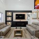 Spacious & Convenient Big House