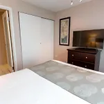 Campus Tower Suite Hotel