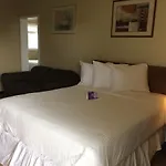 Nice Inn Edmonton