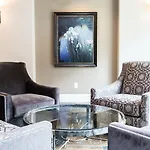 Canterra Suites Hotel