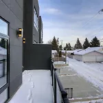 New Luxury Townhome