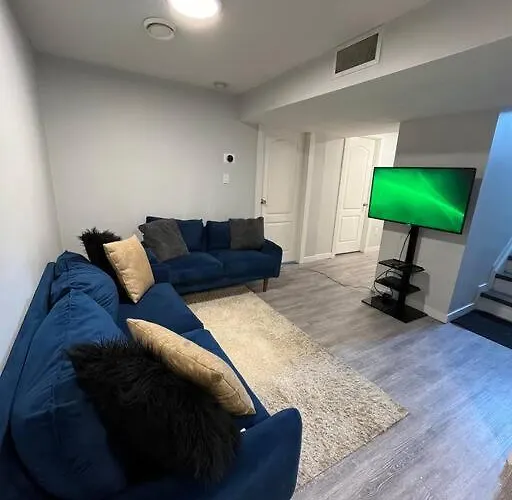 Cozy & Comfortable 2-Bedroom Suite