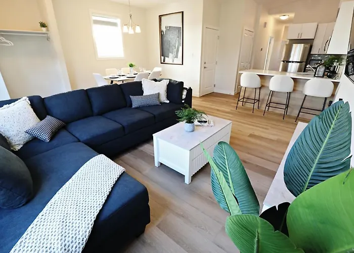 Central 3 Queen Beds,Double Garage,Disney+