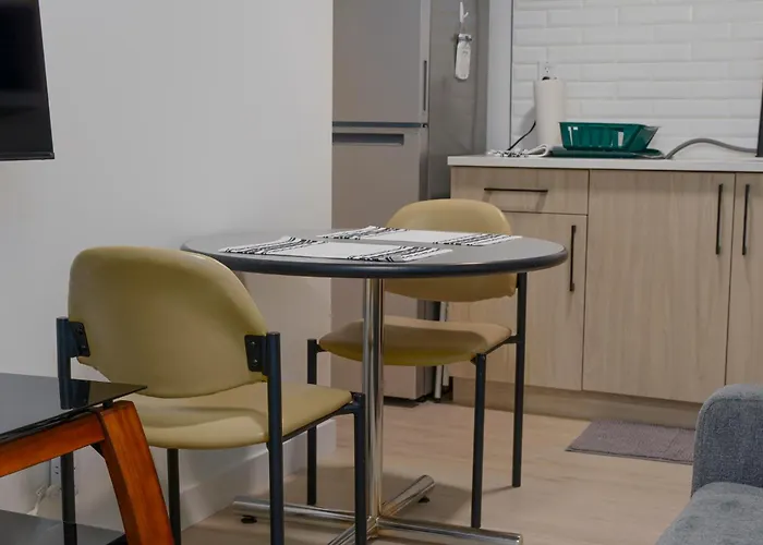 Modern Suite By Royal Alexandra Hospital L Free Parking Wifi Netflix